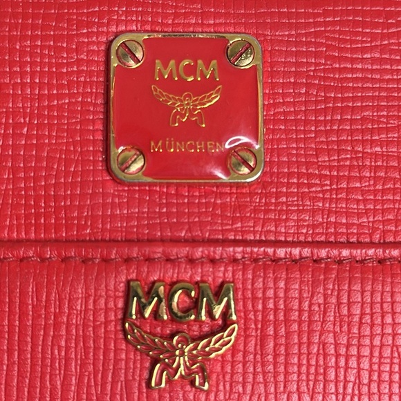 💯Authentic MCM  long wallet🍀 - Picture 3 of 13